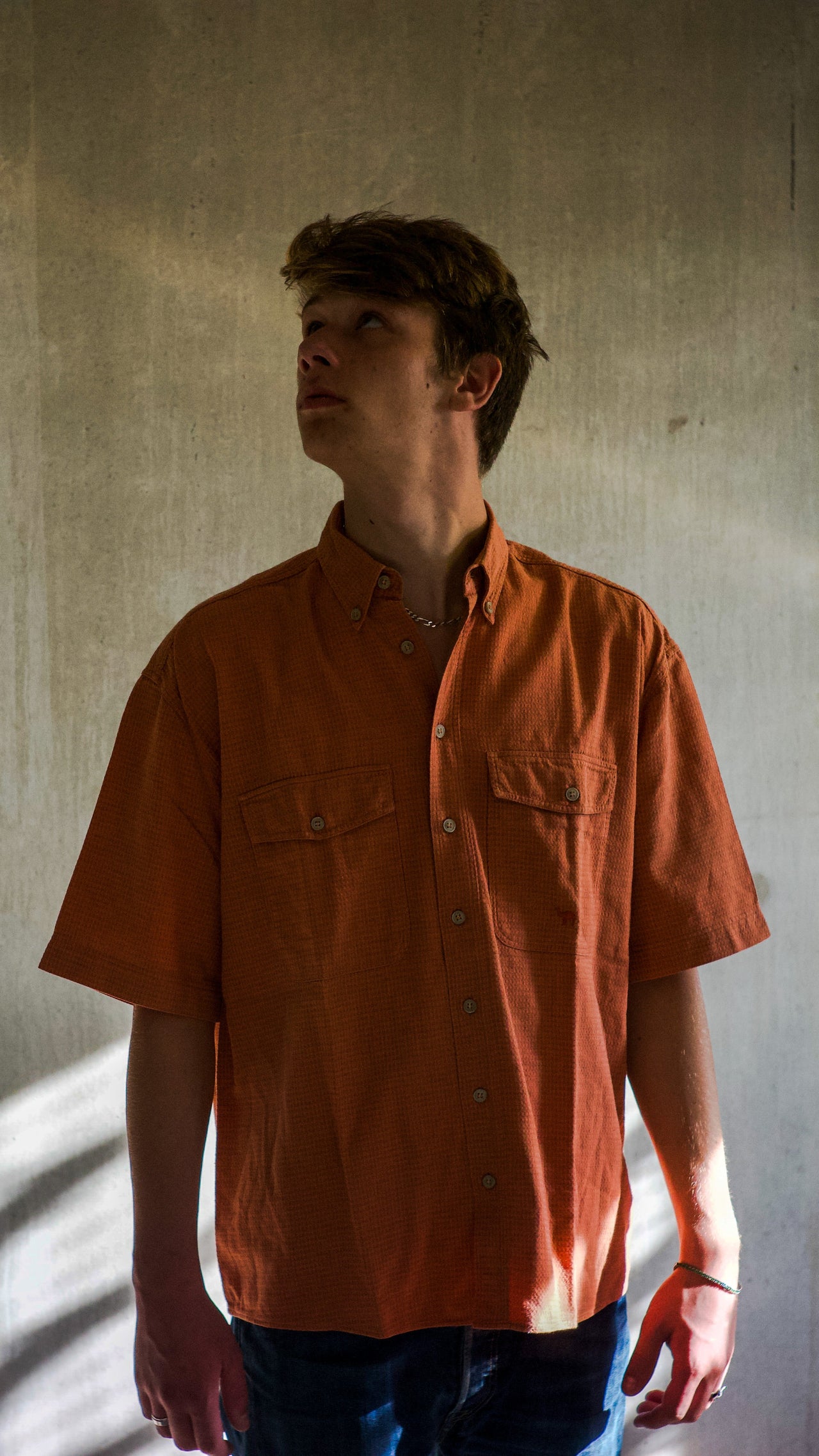 How to Style Vintage Clothing for Modern Times: A Complete Guide