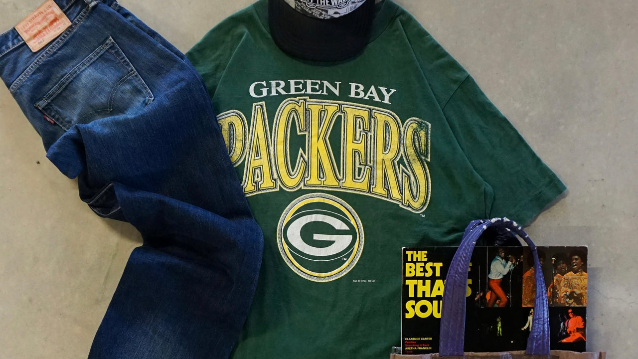 Green Bay Packers Tee: A Vintage Triumph