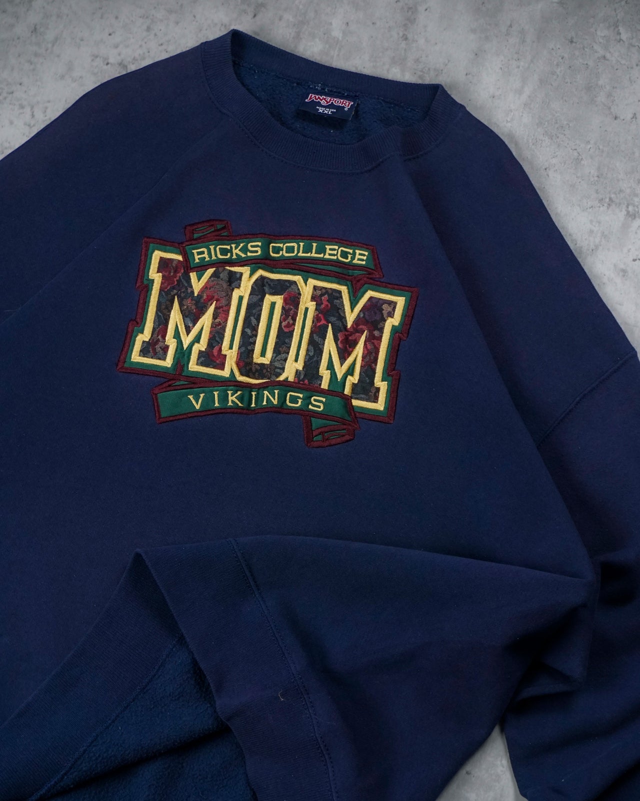 DIY Vintage: How to Upcycle Old Clothes into Stylish New Pieces