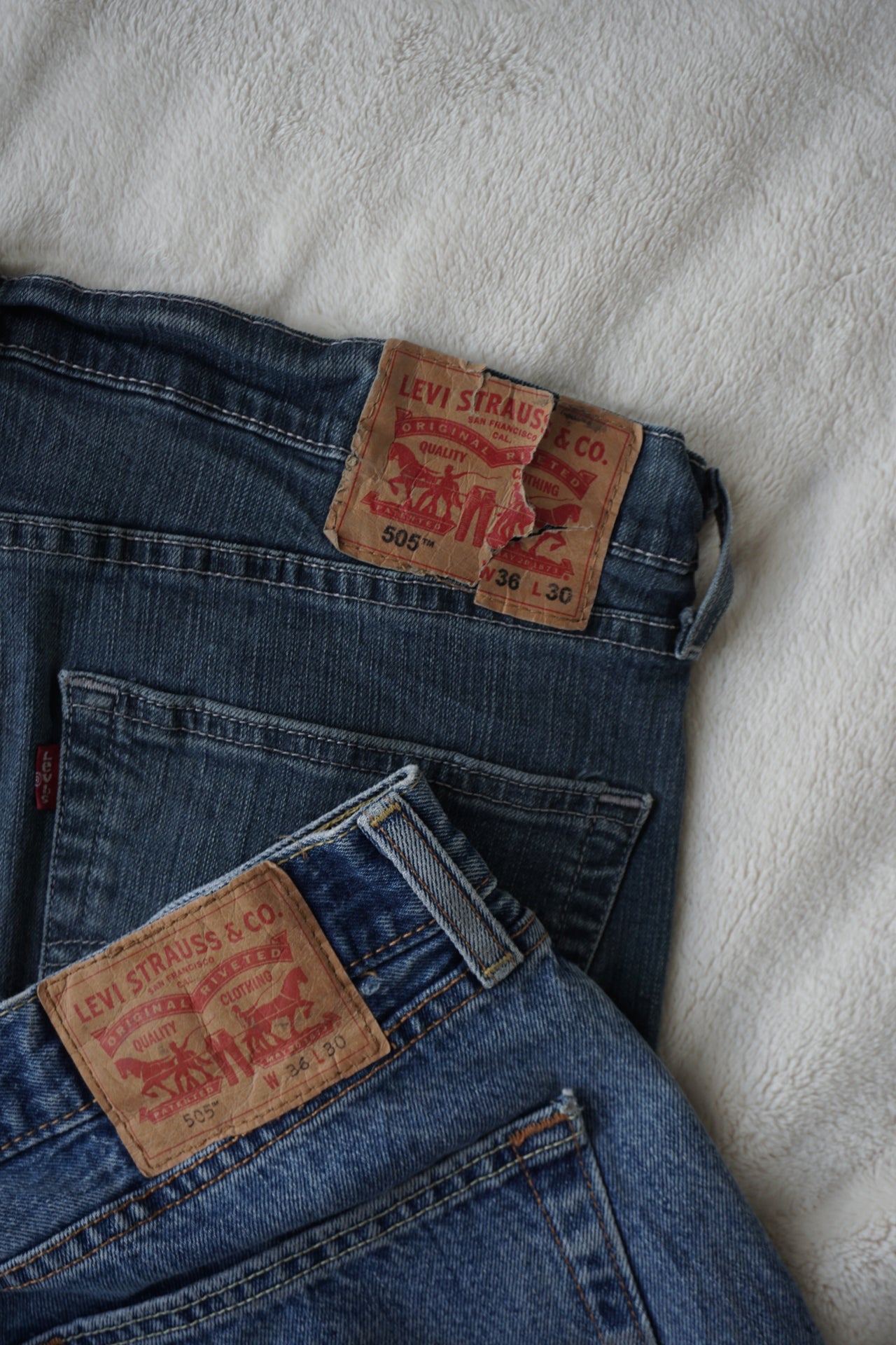 Unwrapping the Timeless Charm of Vintage Levi Jeans