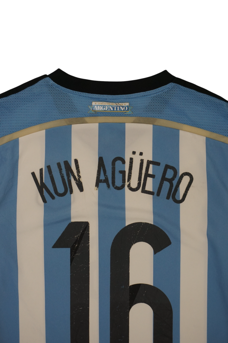 Vintage Argentina Kün Aguero #16 2022 Football Shirt